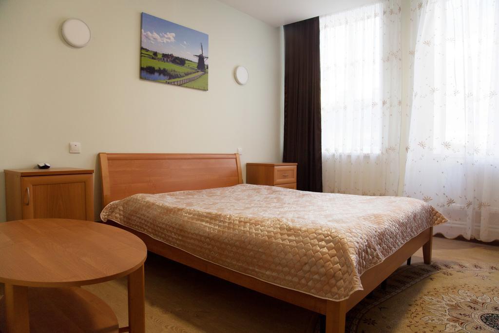 Skobar Mini Hotel Pskov Buitenkant foto